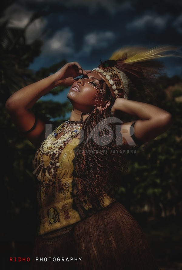 " Etnic Papua "