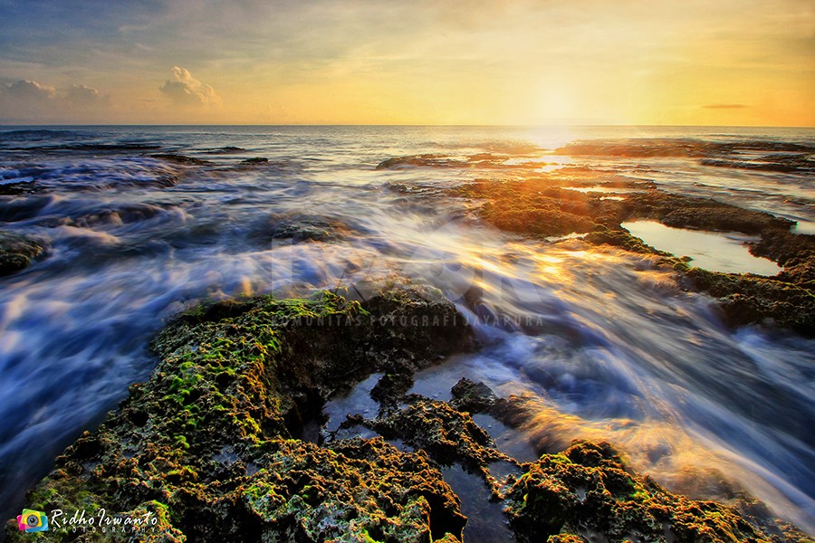 " Sunrise at Bagaiserwar Beach "